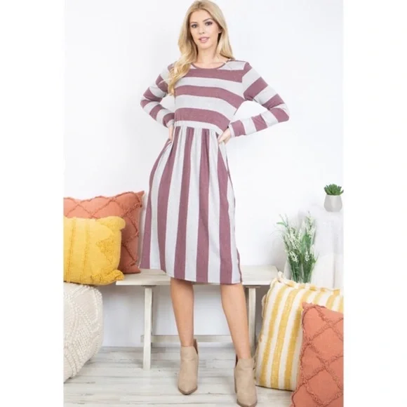 Perfect Peach Lightweight Long Sleeve Striped A Line Dress with Pockets - Picture 8 of 9